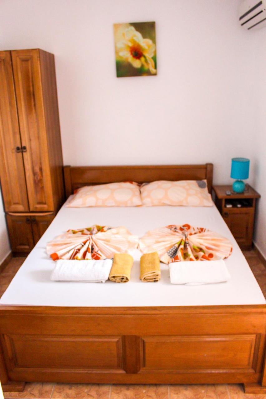 Friendly House Apartment Ulcinj Exterior photo